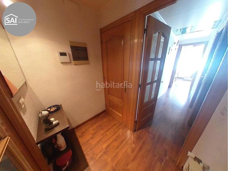 Foto 4f4848ff-7661-49e2-b021-a2f048169c2b. Casa amb calefacció aparcament a Creu de Barberà Sabadell