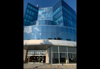 Rent Business premise in Ronda d'europa 60. Oportunidad local ronda europ