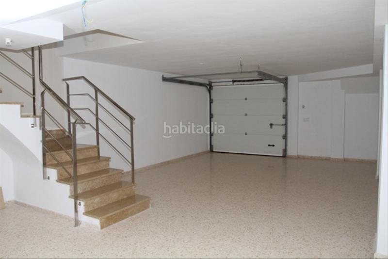 Foto 93e68ffe-de86-4558-8796-963c5b99d2dd. Casa adosada en avinguda dels bancals 44 en Oliva playa Oliva