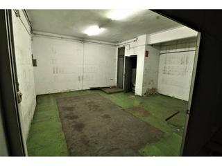 Local Comercial  Trinxant. Local de 125m2 con dos entradas en venta en sant martí