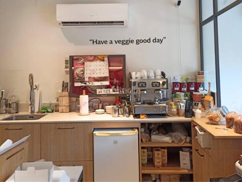 Foto 1cf7dfbf-a639-49fa-951e-e879d0c2052b. Pas-de-porte local commercial dans Provençals del Poblenou Barcelona