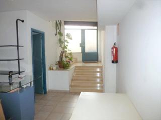 Oficina  Ferrocarrils catalans. Local comercial en venta en cornella de llobregat