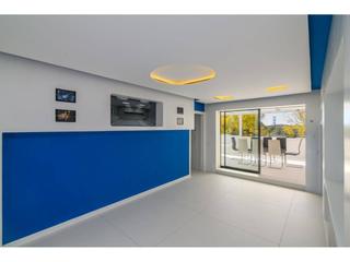 Pis  Clara campoamor. Magnifico piso con terraza en venta en gava