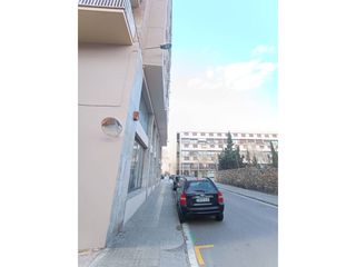 Local Comercial  Paseo torras i bages. Amplio local en venta en sant andreu