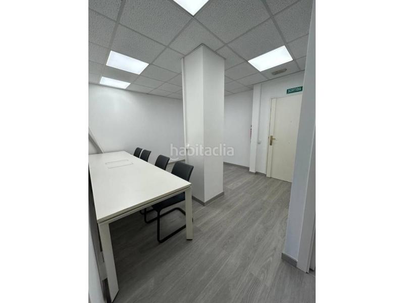 Foto 25c48db2-59e6-4d8e-9da3-d955dcadf179. Oficina a Porta Barcelona