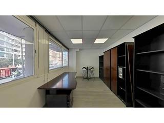 Büro  Verdum. Oficina en venta en nou barris
