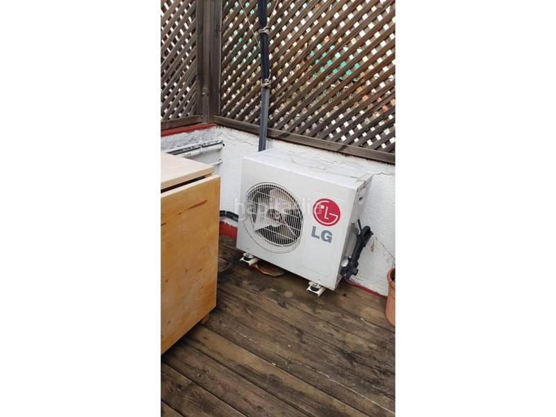 Foto 58df4dbe-b322-4f35-b7fe-7d26f5919b73. Etagenwohnung mit heizung in Guinardó Barcelona