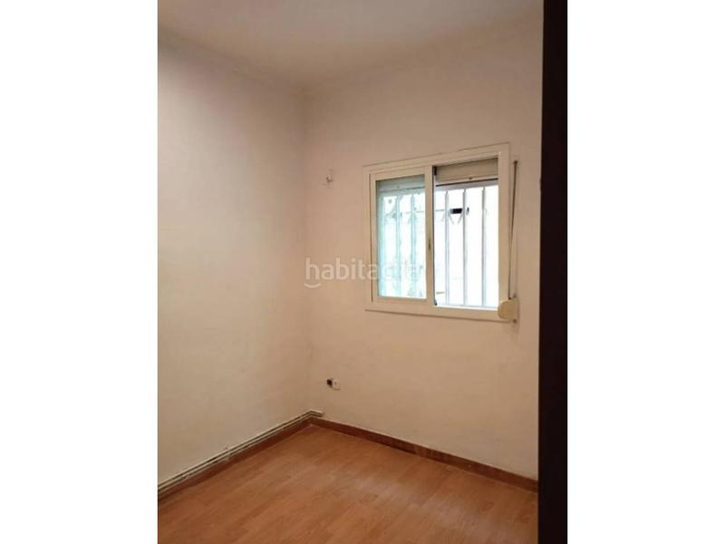 Foto 7e03f343-67b4-4b7c-b289-749c0a968f5f. Etagenwohnung mit heizung in Guinardó Barcelona