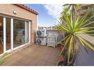 Casa adossada  Borriana. Chalet de 4 plantas con ascensor y con terraza en venta en sant
