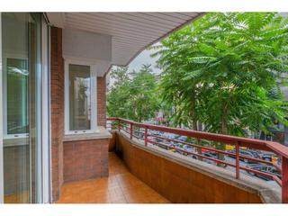 Pis  Arag. Piso con balcon en venta en leixample