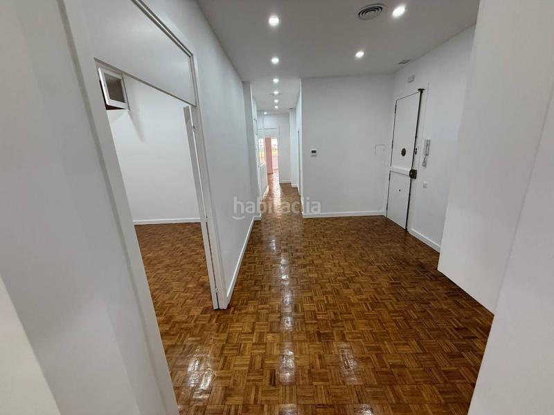 Foto 928a9f46-2f83-47db-9d33-e61856746992. Location bureau dans Vila de Gràcia Barcelona