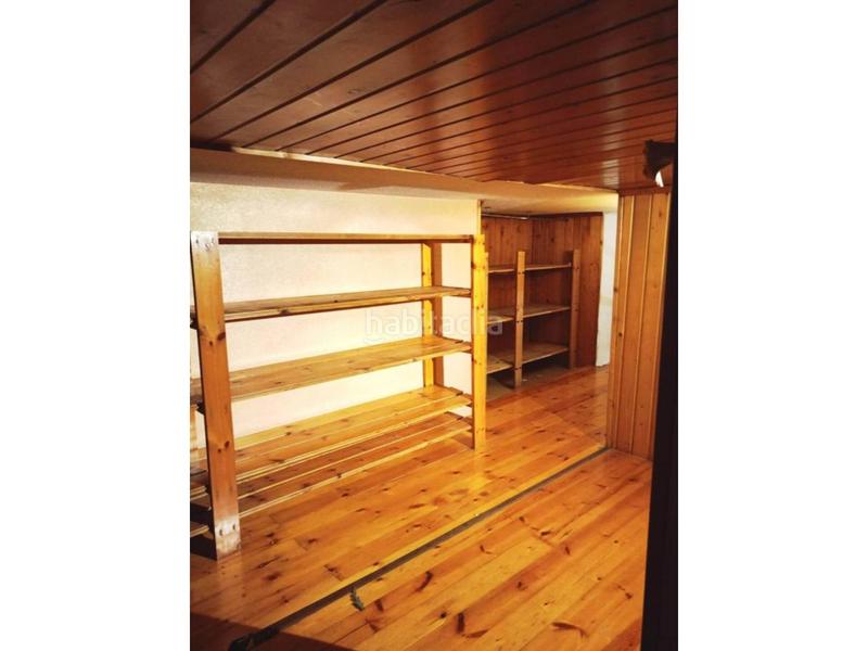 Foto b87e1474-c368-4bab-894b-64f5ba60e990. Duplex in La Teixonera Barcelona