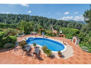 Casa  Bruc. Casa con piscina en venta en cervello