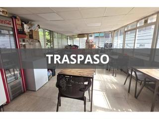 Locale commerciale in Agudes