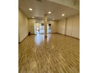 Lloguer Local Comercial  Palmeres. Local en alquiler en sabadell