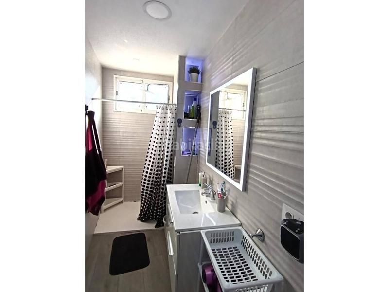 Foto 1a7d099e-5fb0-42de-bc62-1209f0a08fca. Casa amb aparcament piscina a Torre Baró Barcelona