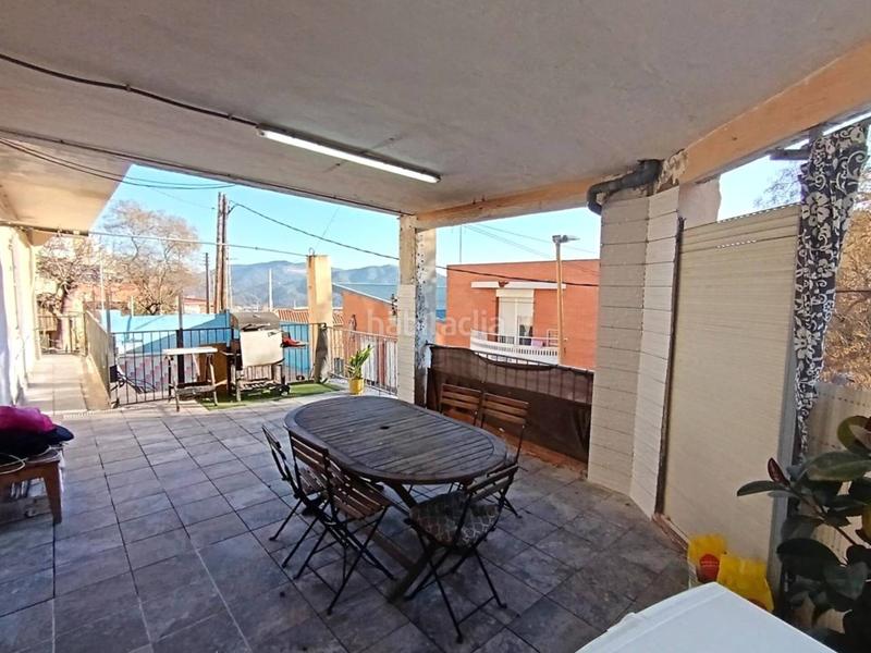 Foto 1ad4988a-48ce-4f6b-a8c8-fc5d48258048. Casa amb aparcament piscina a Torre Baró Barcelona