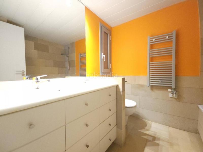 Foto 38a7cfb4-b094-43cd-809a-b297ab51dce5. Piso  en venta con terraza y vistas a la montaña sant joan despi centro en Sant Joan Despí