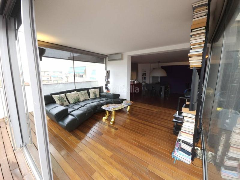 Foto 3eeb19b0-96f5-4427-952b-10cad7010e3d. Piso  en venta con terraza y vistas a la montaña sant joan despi centro en Sant Joan Despí