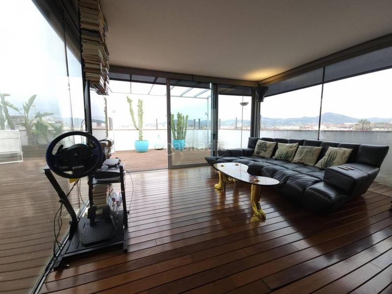 Foto 97e77737-b267-4160-a851-3eb945cd4552. Piso  en venta con terraza y vistas a la montaña sant joan despi centro en Sant Joan Despí