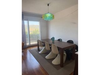 Maison jumelée  Avenida vallbona. Casa adosada en venta en nou barris con piscina y gimnasio comun