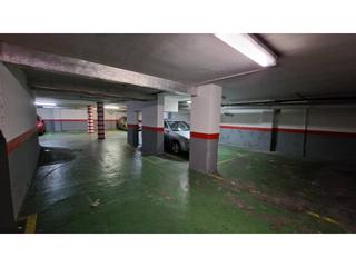 Local Comercial  Llavinés. Local actualmente utilizado como parking en venta en hospitalet