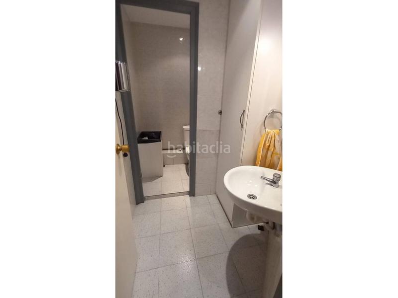 Foto c18c2d94-b15d-4267-ae26-8364698bde8d. Oficina a Sants Barcelona