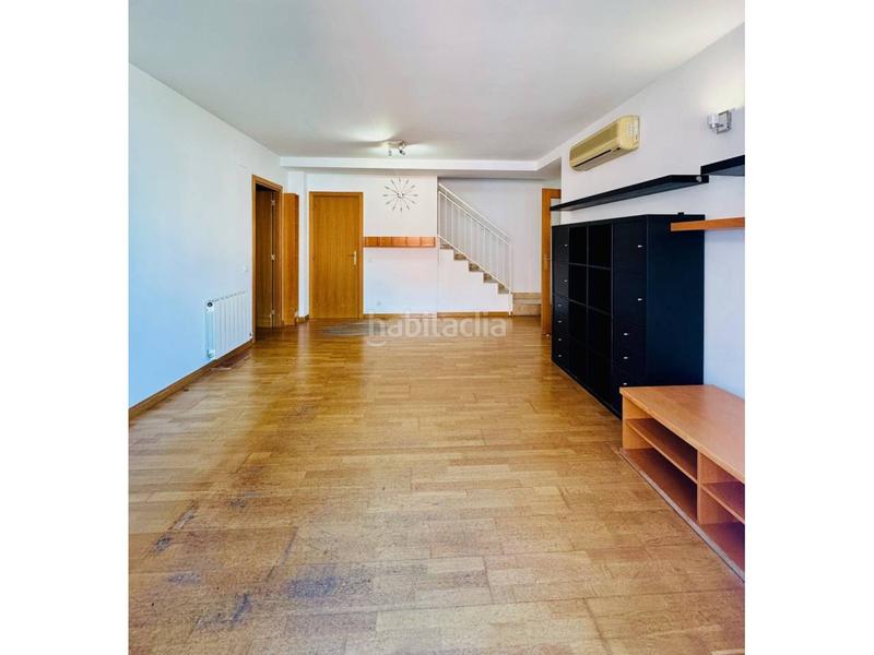 Foto e7906b81-0f44-4b56-9744-3afc934c652a. Duplex in Castell-Poble Vell Castelldefels