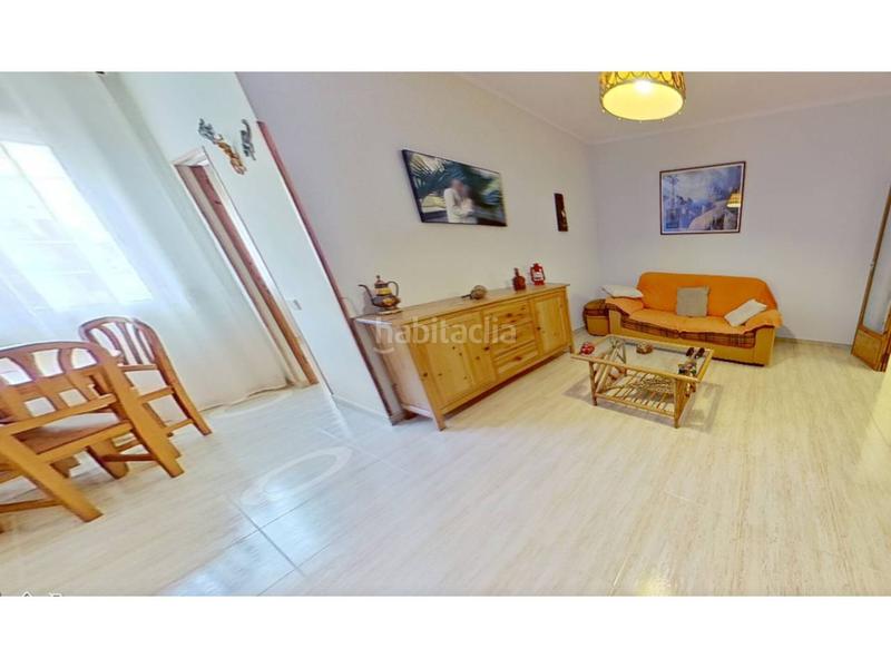 Foto de507469-17d9-4228-a834-5fc5a251f669. Piso  en venta en Sant Antoni en Sant Antoni Barcelona