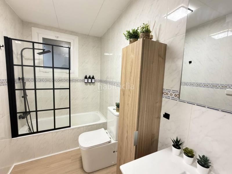 Foto c6a918b0-e9b6-4331-b0b6-f2d020d10045. Pis a Centre Pineda de Mar