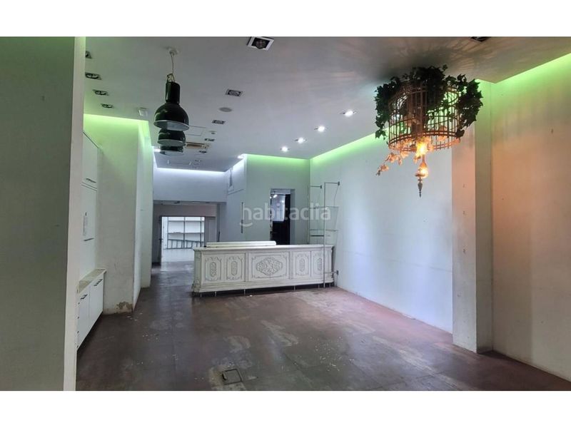 Foto 6f67ce52-f2a0-4613-8212-5470a7c48578. Local comercial a Sant Antoni Barcelona
