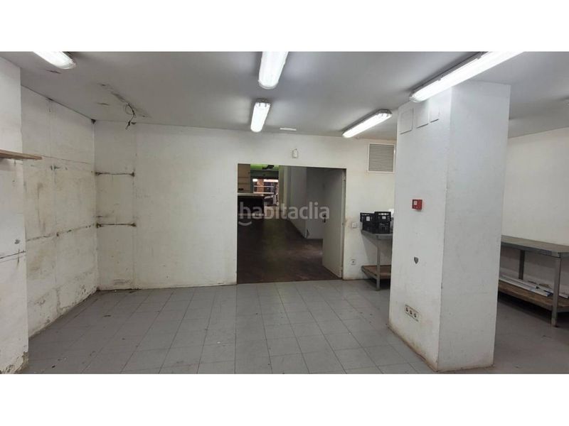 Foto 7a11bf27-3bf1-47cf-95dc-c4f7c85ae66a. Local comercial a Sant Antoni Barcelona