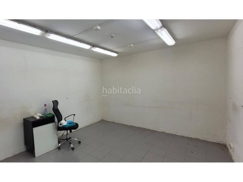 Foto 7c39f5c8-5f9a-4600-932a-e1ac6dc87f6f. Local comercial a Sant Antoni Barcelona