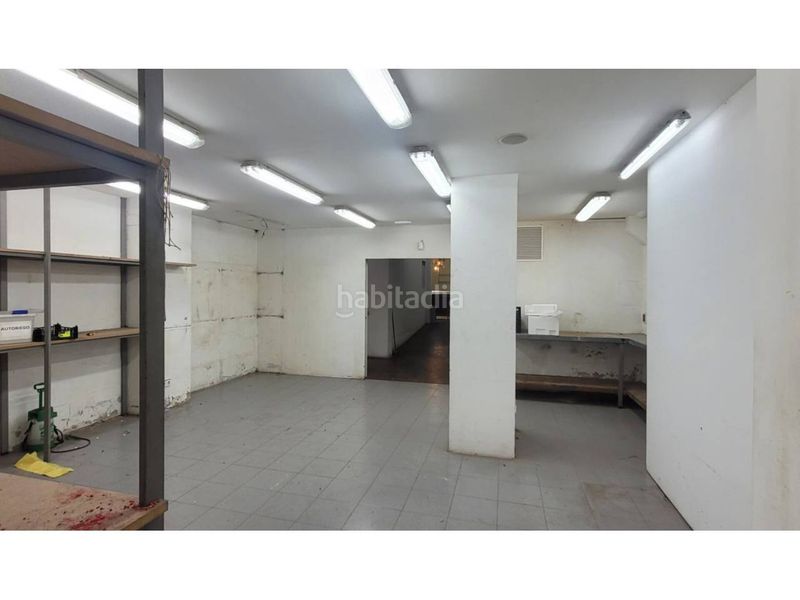 Foto c926addc-5390-4e67-8155-0f1fb2ec8915. Local comercial a Sant Antoni Barcelona