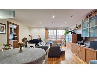 Pis  Arístides maillol. Piso con balcon en venta en les corts