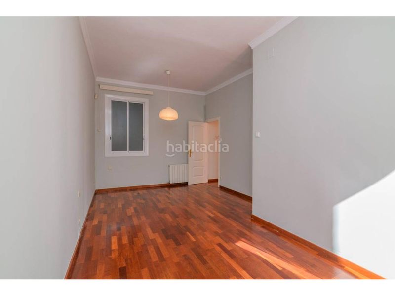 Foto f95a78df-f150-4b85-b25d-7cf7fc2eeb0e. Pis a L´Antiga Esquerra de l´Eixample Barcelona