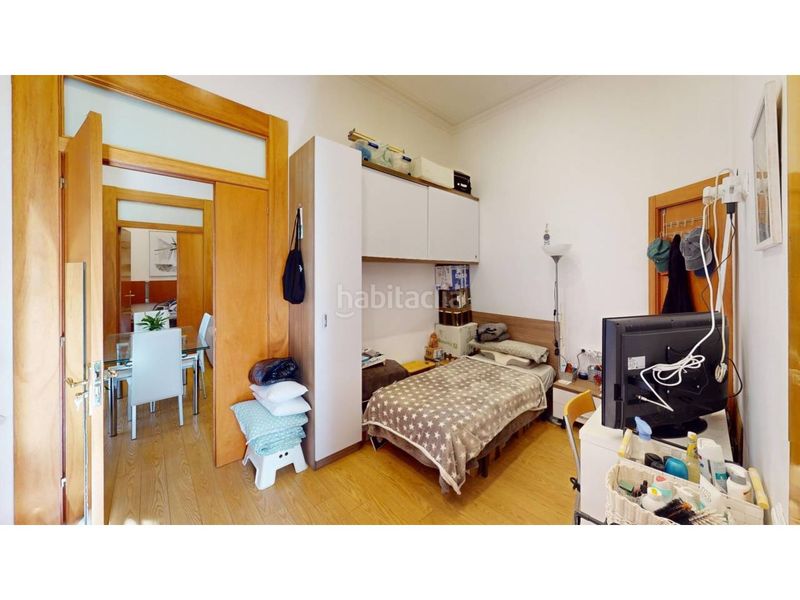 Foto d1e9cda2-af77-44a8-8db4-22acdf04c3f2. Pis a Dreta de l´Eixample Barcelona