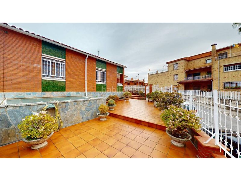 Foto 64471e1f-1840-4745-80bd-a7a27e44aa94. Casa a La Roureda Viladecans