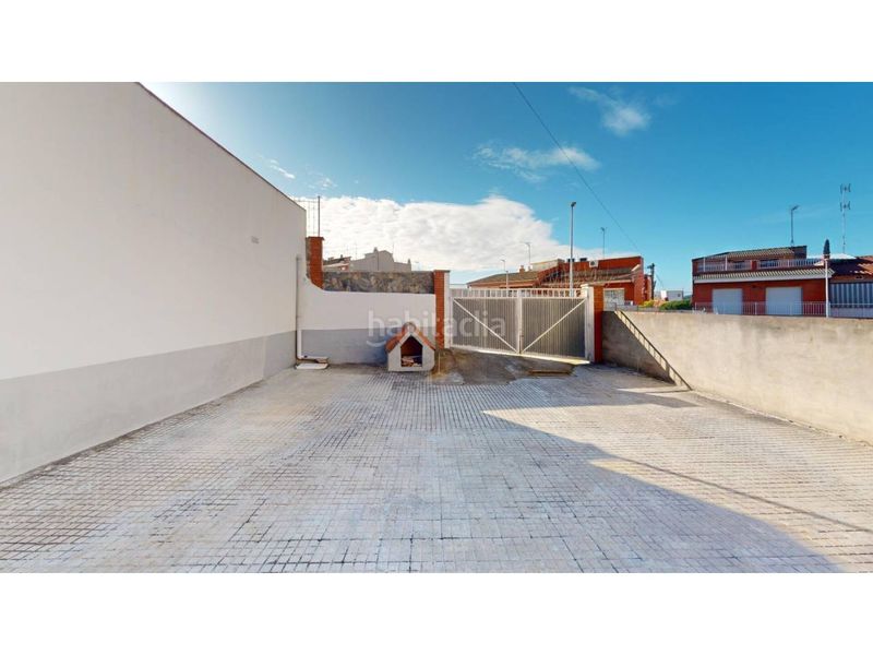 Foto 7acf8d2e-01c9-45ee-86fe-0bc1c04cf875. Casa a La Roureda Viladecans