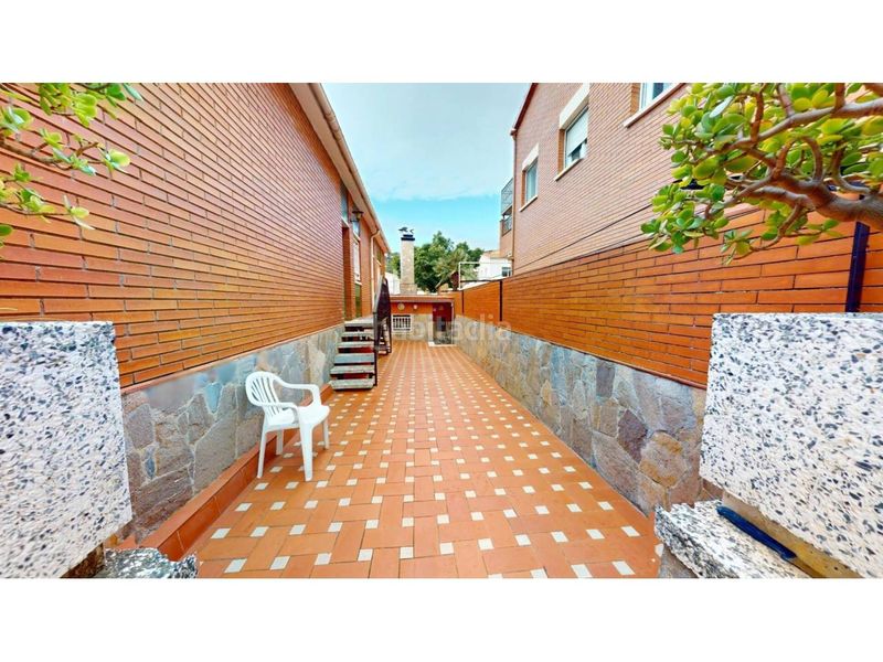 Foto 8c218f60-d90e-44c6-a2aa-0864b4d07290. Casa a La Roureda Viladecans