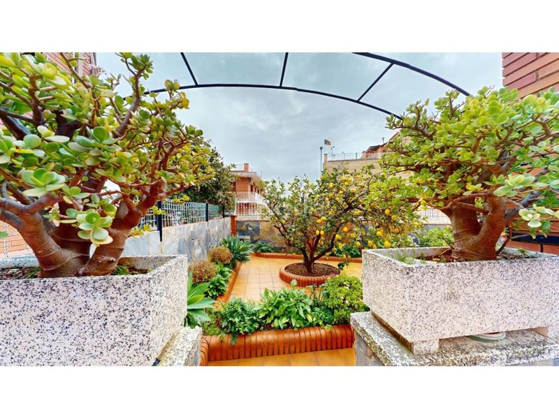 Foto bc8ee45a-70aa-4a49-b5fd-715a292a0776. Casa a La Roureda Viladecans