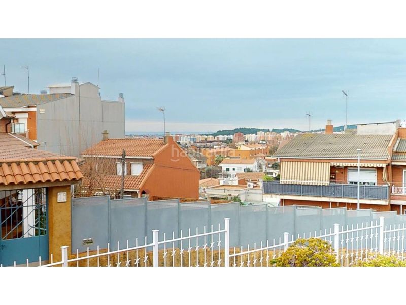 Foto e9c13639-b25a-447a-968f-8439a3770c8a. Casa a La Roureda Viladecans