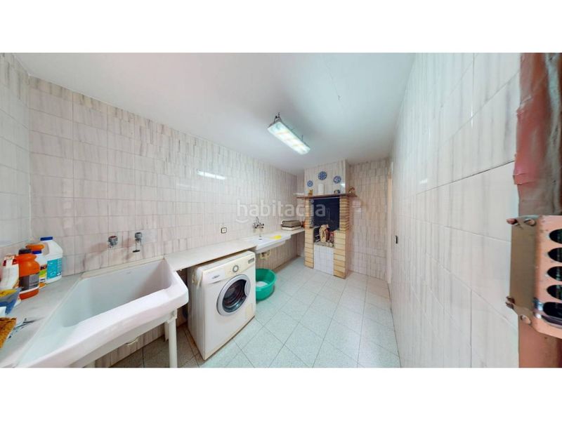 Foto efa5b8a8-8f0f-4ff7-af5f-bdd22e256f98. Casa a La Roureda Viladecans