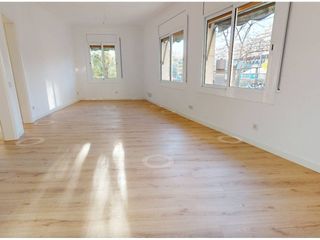 Etagenwohnung  Calle sardenya. Piso en venta en el barrio de el baix guinard�, barcelona