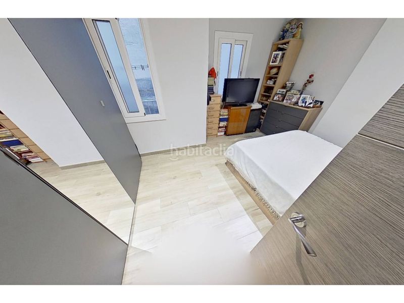 Piso en venta reformado, con balcon, finca con ascensor en la mejor zona de eixample en Barcelona - Imagen 11