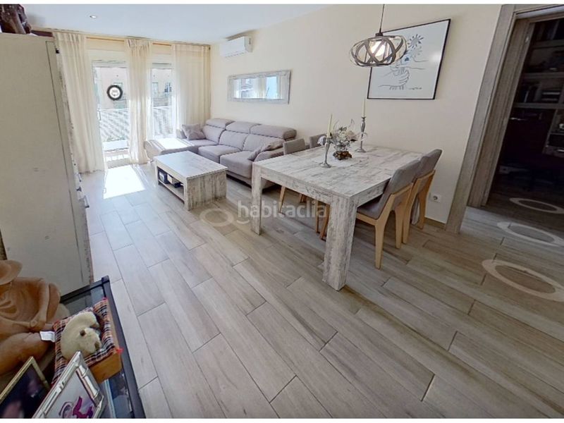 Piso en venta reformado, con balcon, finca con ascensor en la mejor zona de eixample en Barcelona - Imagen 4