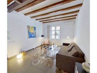 Etagenwohnung  Calle joaqu�n costa. Piso en venta en ciutat vella