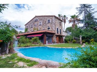 Reihenhaus  Calle major. Gran oportunidad de casa con 7 parcelas edificables incluidas