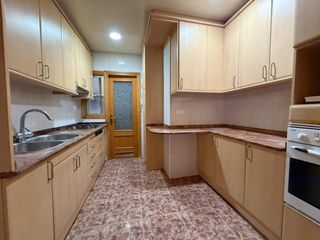 Flat  Calle martí i codolar. Piso en venta con balcon en la mejor zona de hospitalet