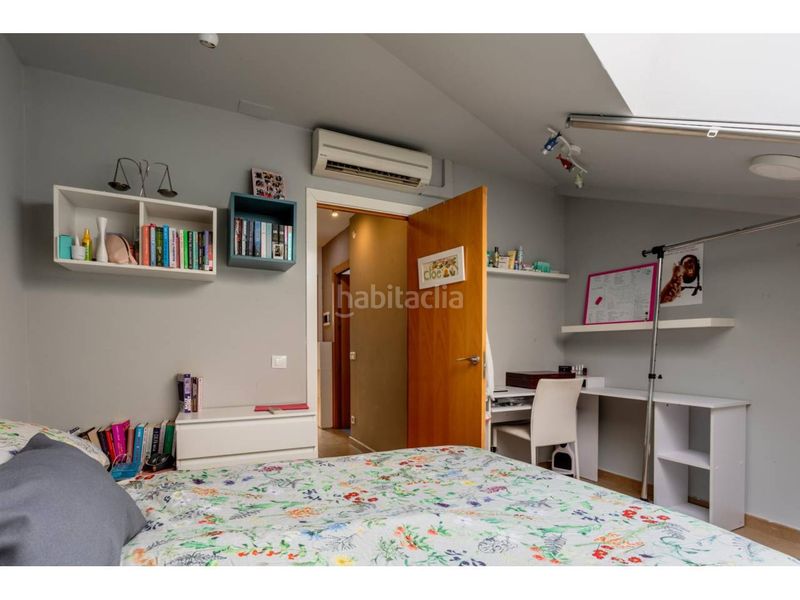 Foto 3e181fce-c2cd-4451-b23d-b46ddb59d55d. Casa a Centre Esplugues de Llobregat